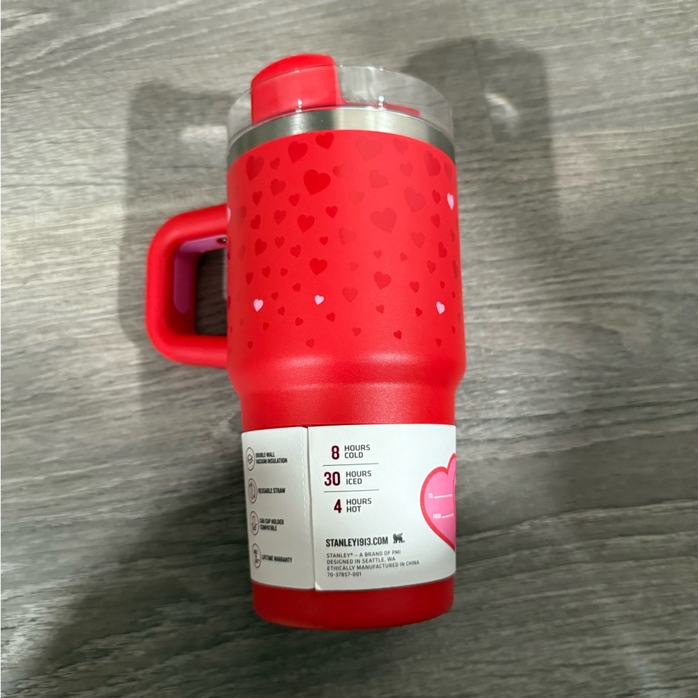 Stanley Valentine's Day Quencher H2.0 Tumbler Red Hearts Limited Edition 20oz